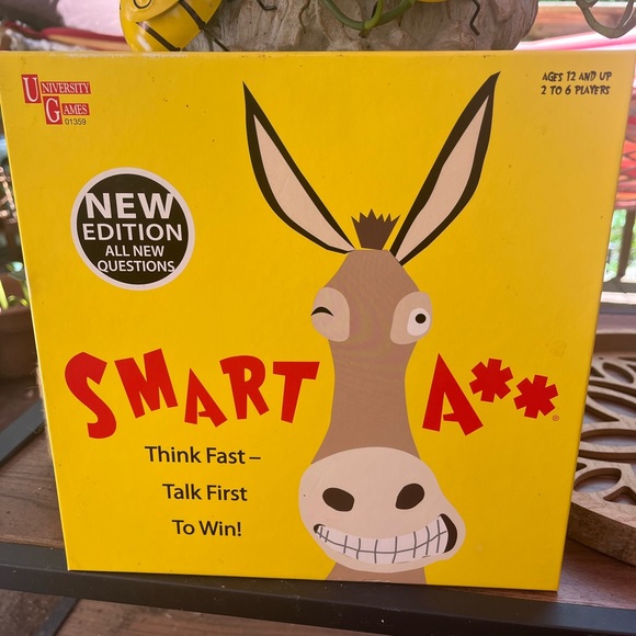 Smart Ass family game Think fast be the first one to answer NWOT - Picture 2 of 7